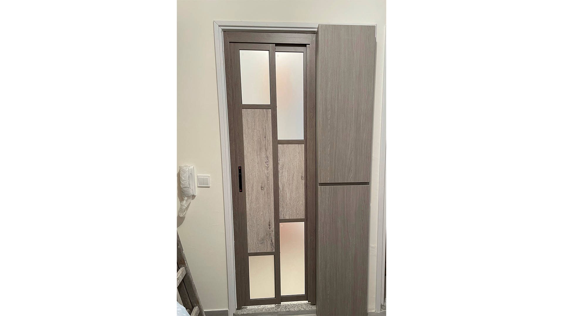 橡木灰+北欧杉木+油砂